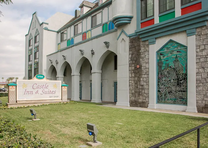 Castle Inn And Suites Anaheim
